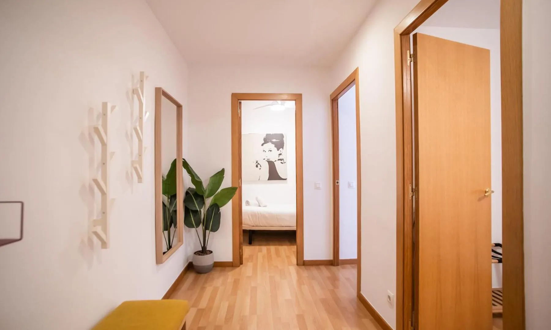 41Par1022 - Luminous Apartment In Sant Antoni Barcelona 0*,  España